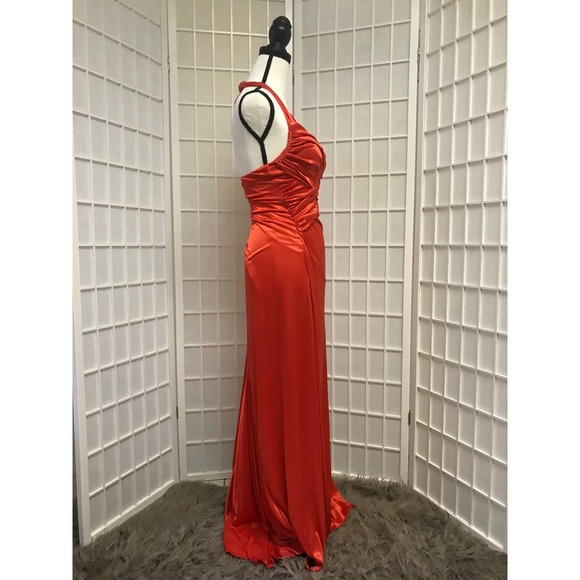 B. Darlin Sheath Halter Dress - Picture 3 of 5